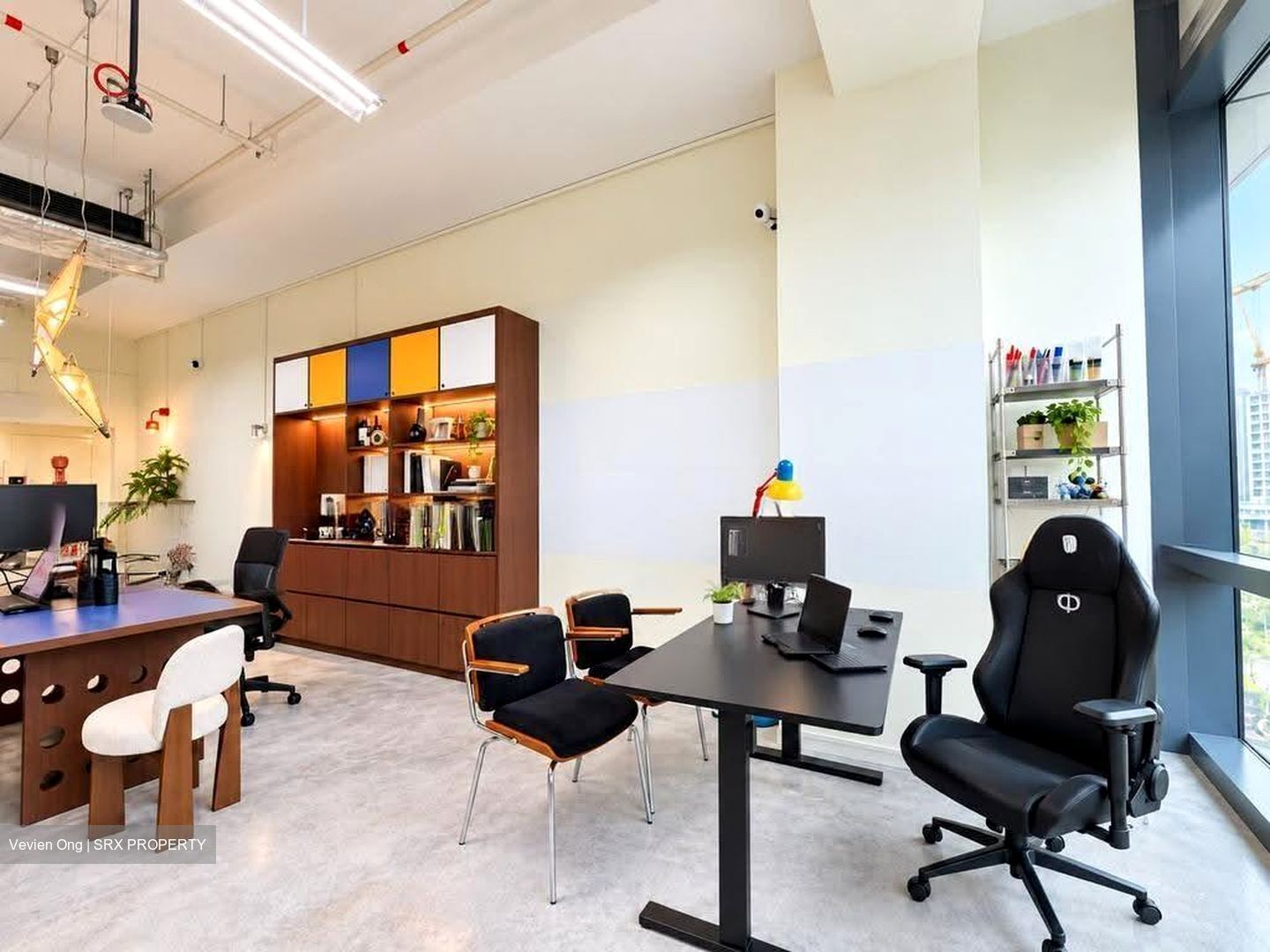 Woods Square (D25), Office #623503101